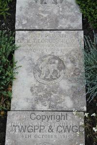 Boulogne Eastern Cemetery - Greaves, Cecil George