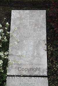 Boulogne Eastern Cemetery - Green, Charles