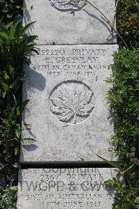 Boulogne Eastern Cemetery - Greenlay, E