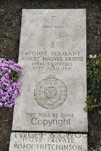 Boulogne Eastern Cemetery - Grieve, Robert Magnus