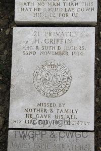 Boulogne Eastern Cemetery - Griffin, H