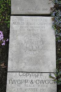 Boulogne Eastern Cemetery - Griffiths, Alfred John