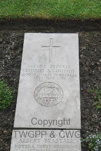 Boulogne Eastern Cemetery - Griffiths, Charles Arthur