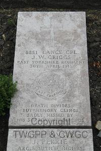 Boulogne Eastern Cemetery - Griggs, John William