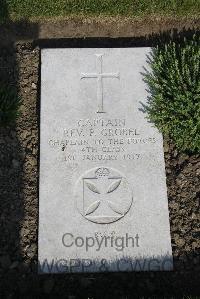 Boulogne Eastern Cemetery - Grobel, The Rev. P