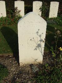 Boulogne Eastern Cemetery - Groszewski, Bernard