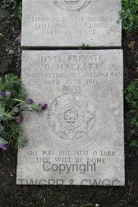 Boulogne Eastern Cemetery - Hackett, David