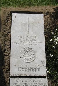 Boulogne Eastern Cemetery - Haines, Albert Reginald