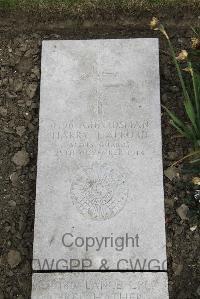 Boulogne Eastern Cemetery - Halford, Hatry