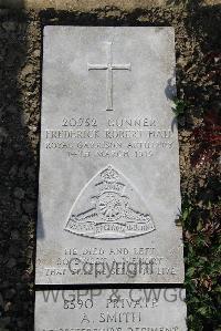 Boulogne Eastern Cemetery - Hall, E H