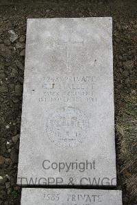 Boulogne Eastern Cemetery - Hallett, G J