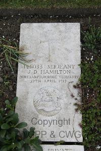 Boulogne Eastern Cemetery - Hamilton, J D