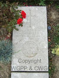 Boulogne Eastern Cemetery - Hannan, John