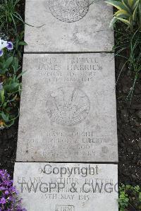 Boulogne Eastern Cemetery - Harries, James