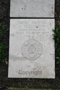 Boulogne Eastern Cemetery - Harrison, F