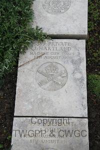 Boulogne Eastern Cemetery - Hartland, J