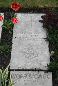 Boulogne Eastern Cemetery - Harvey, J