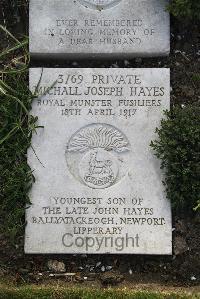 Boulogne Eastern Cemetery - Hayes, Michael Joseph