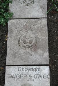 Boulogne Eastern Cemetery - Heaford, A E