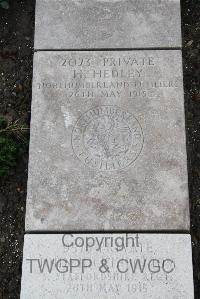 Boulogne Eastern Cemetery - Hedley, Herbert