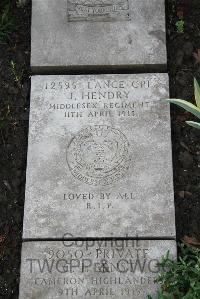 Boulogne Eastern Cemetery - Hendry, J