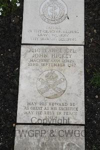 Boulogne Eastern Cemetery - Hickey, John