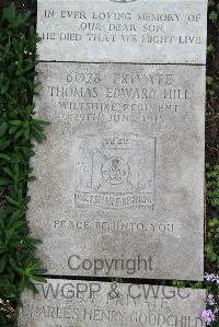 Boulogne Eastern Cemetery - Hill, Thomas Edward