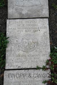 Boulogne Eastern Cemetery - Hobbs, W R