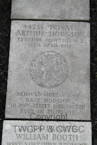 Boulogne Eastern Cemetery - Hodgson, Arthur