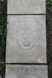 Boulogne Eastern Cemetery - Hogg, Edward