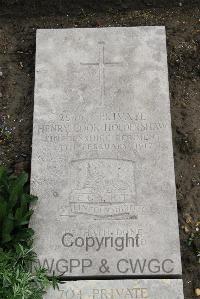 Boulogne Eastern Cemetery - Holdershaw, Henry Cook