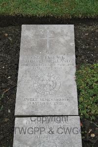 Boulogne Eastern Cemetery - Holland, Joseph