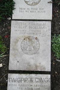 Boulogne Eastern Cemetery - Holliday, Robert