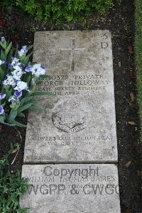 Boulogne Eastern Cemetery - Holloway, George