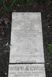 Boulogne Eastern Cemetery - Holmes, Alfred Charles