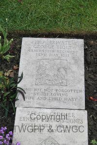 Boulogne Eastern Cemetery - Holt, George