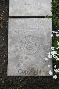 Boulogne Eastern Cemetery - Hooper, J