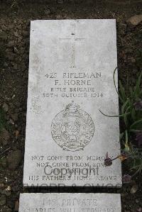 Boulogne Eastern Cemetery - Horne, F