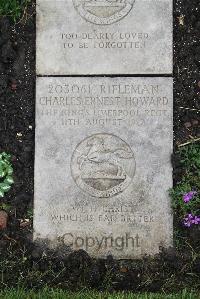 Boulogne Eastern Cemetery - Howard, Charles Ernest