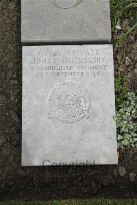 Boulogne Eastern Cemetery - Hucklesby, Sidney