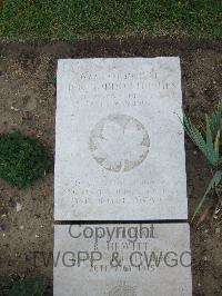 Boulogne Eastern Cemetery - Gordon-Hughes, Gordon Stonhouse (Dick)