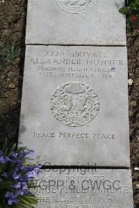 Boulogne Eastern Cemetery - Hunter, Alexander