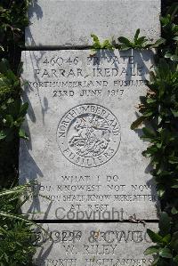 Boulogne Eastern Cemetery - Iredale, Farrar