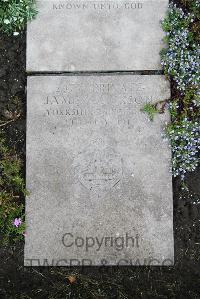 Boulogne Eastern Cemetery - Jackson, James