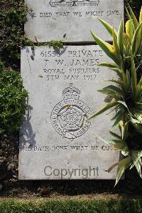 Boulogne Eastern Cemetery - James, Thomas William