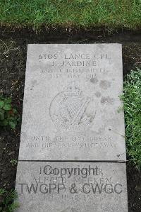 Boulogne Eastern Cemetery - Jardine, James