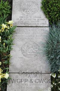 Boulogne Eastern Cemetery - Jenkins, Aneurin