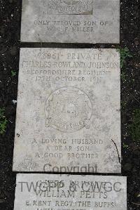 Boulogne Eastern Cemetery - Johnson, Charles Rowland