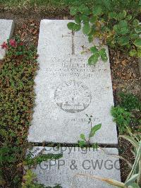 Boulogne Eastern Cemetery - Johnston, Alexander