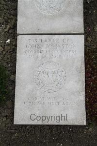 Boulogne Eastern Cemetery - Johnston, John